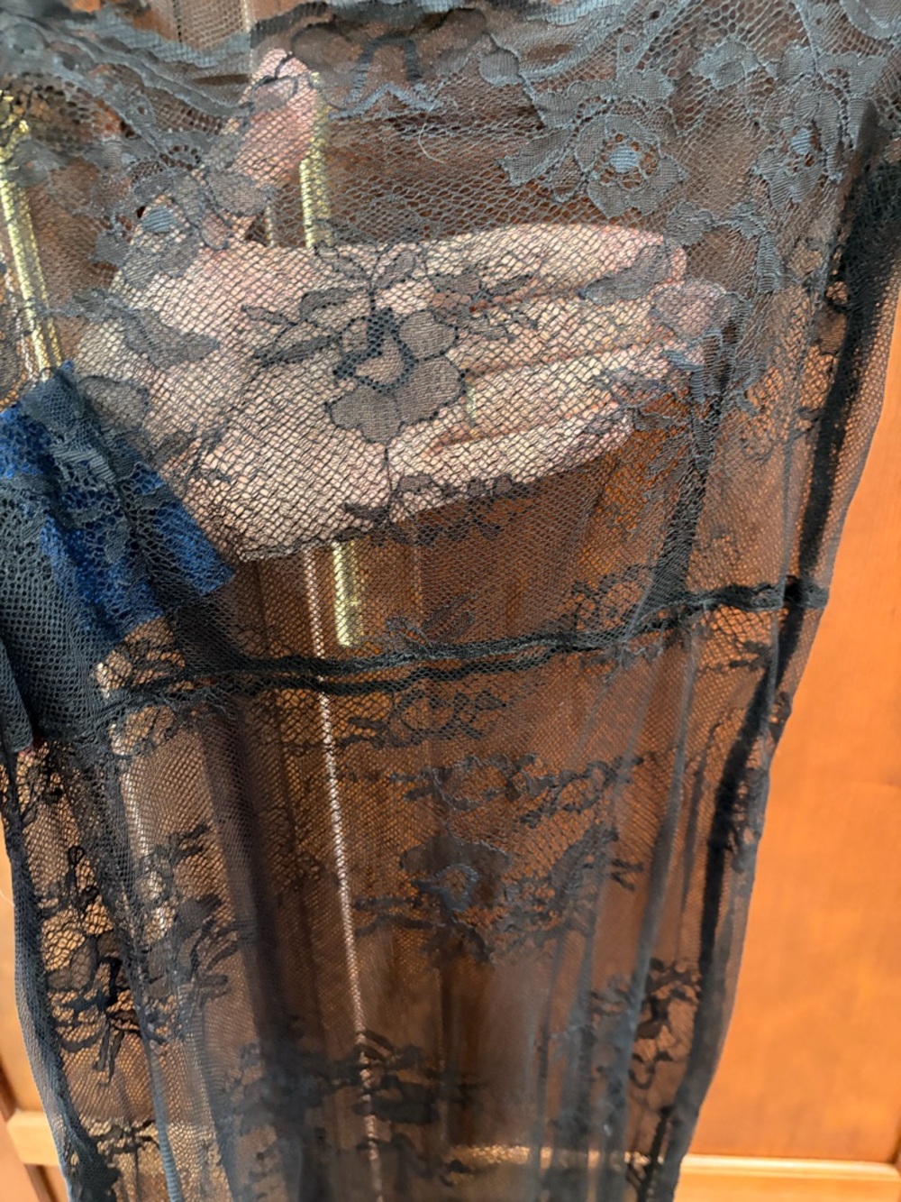 Lace Short-Sleeve Maxi Dress Layer - Picture 6 of 7